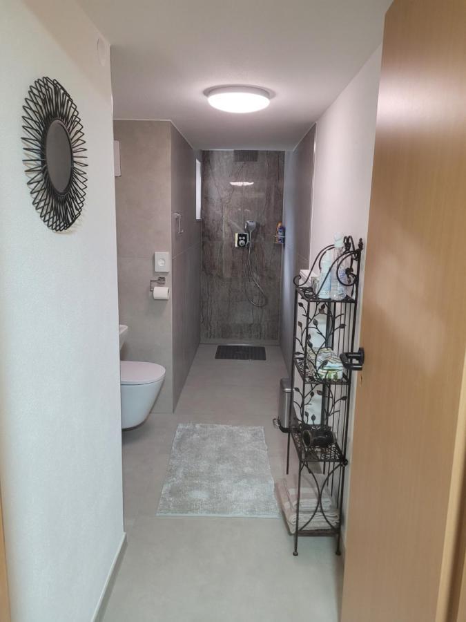 I24Rooms - Gaestezimmer Mit Eigenem Garten Legau Exterior photo